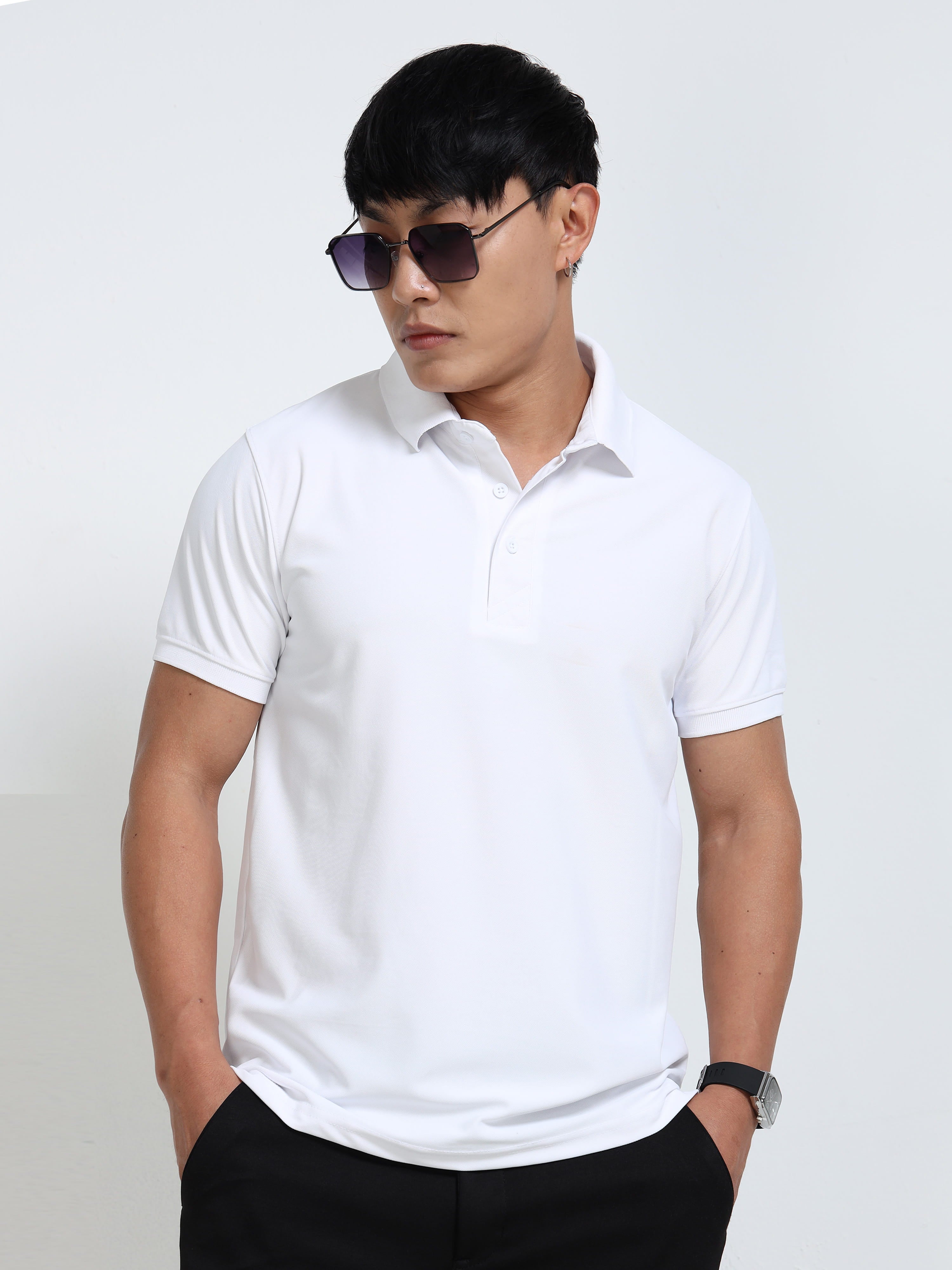 photo front view aeropiq polo tshirt for men White
