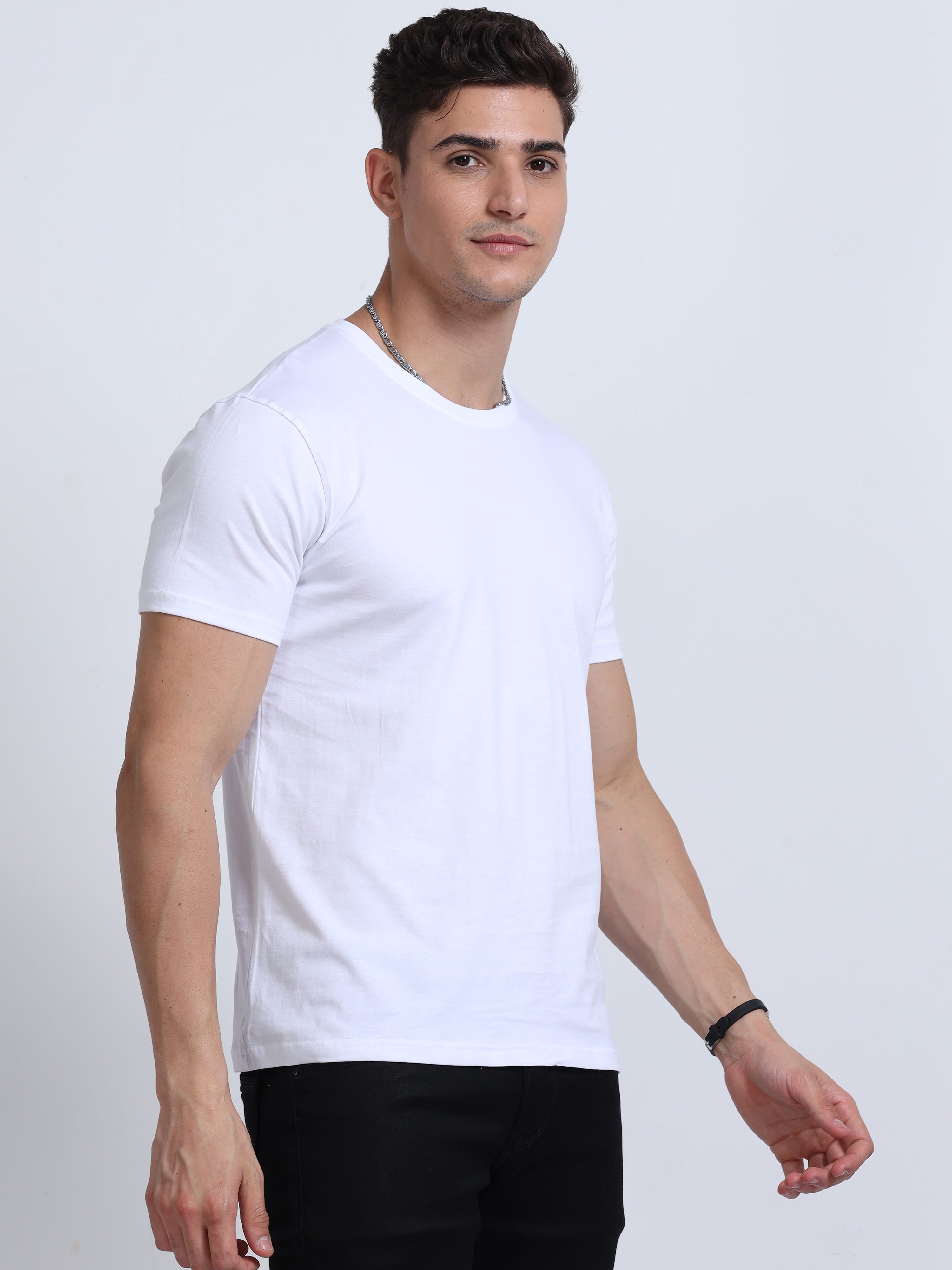 Man wearing a t-shirt with side view in  White 