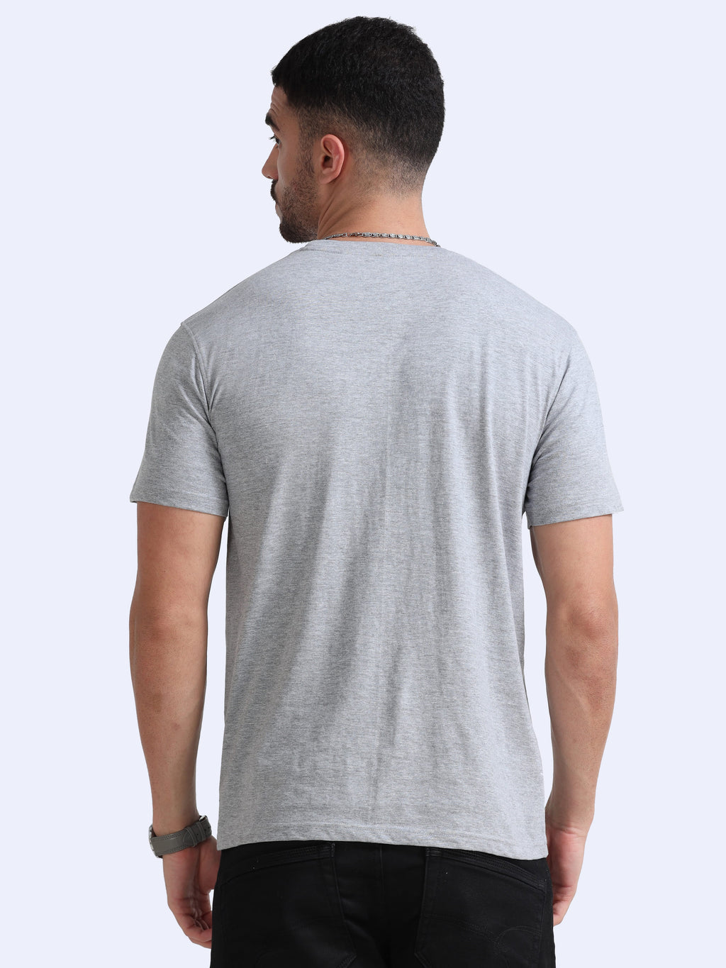 man wearing a t-shirt with back view in grey melange 