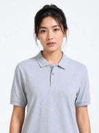 photogenic view of women Wearing  organic cotton polo t-shirt Grey Melange .
