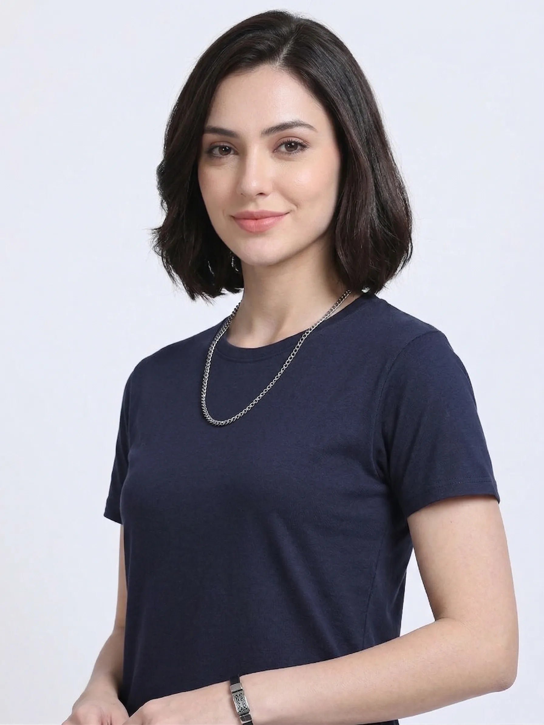 Woman wearing a navy blue t-shirt 